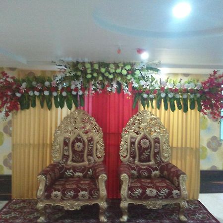 Hotel Eastern Plaza Calcutta Buitenkant foto