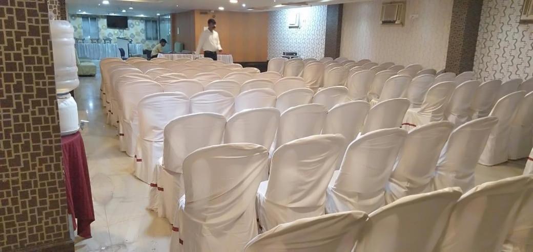 Hotel Eastern Plaza Calcutta Buitenkant foto