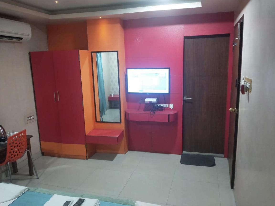Hotel Eastern Plaza Calcutta Buitenkant foto