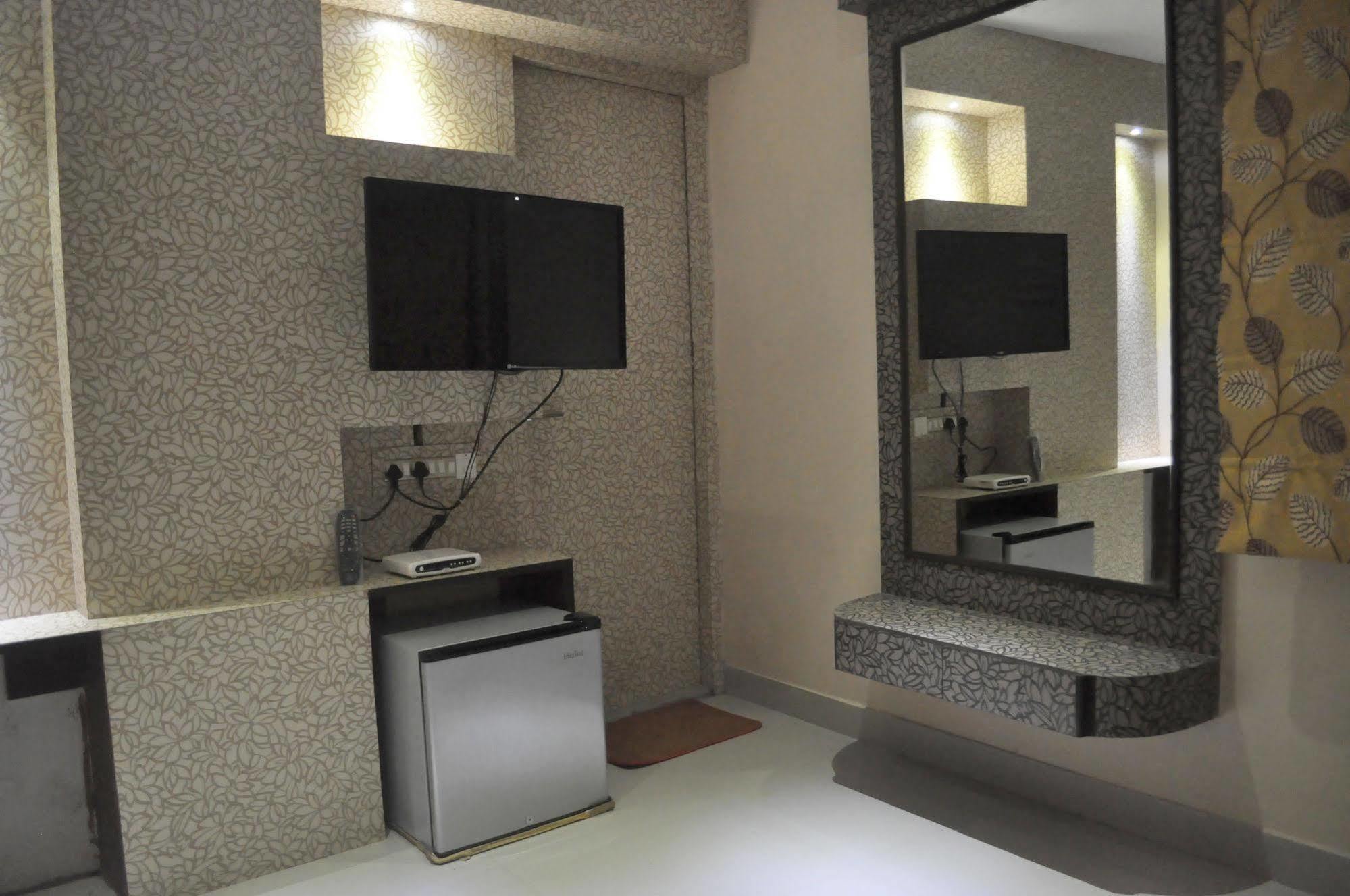 Hotel Eastern Plaza Calcutta Buitenkant foto
